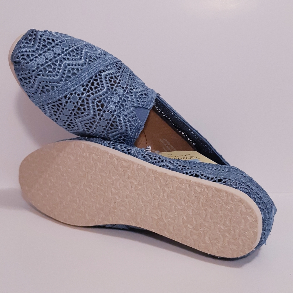 TOMS Denim Crochet - Picture 2 of 4